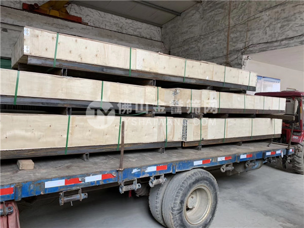 不銹鋼裝飾網發(fā)貨